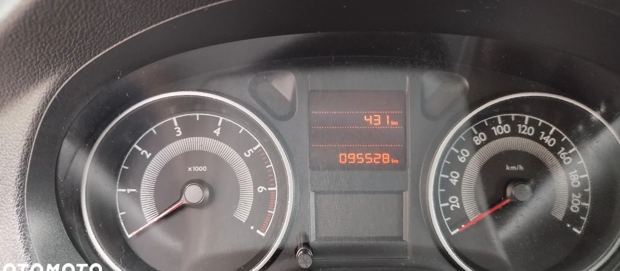 Peugeot 301 cena 15900 przebieg: 99000, rok produkcji 2013 z Kielce małe 92
